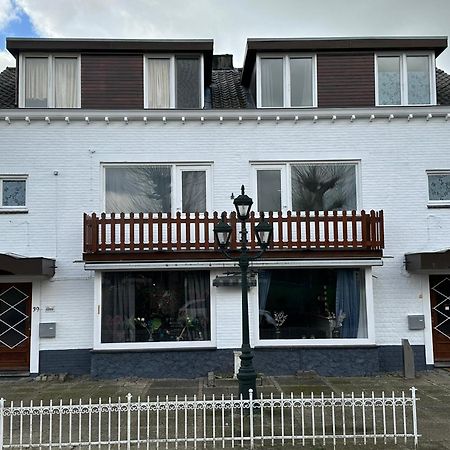 Hotel B&B Sint-Maria Next Door Валкенбург Экстерьер фото